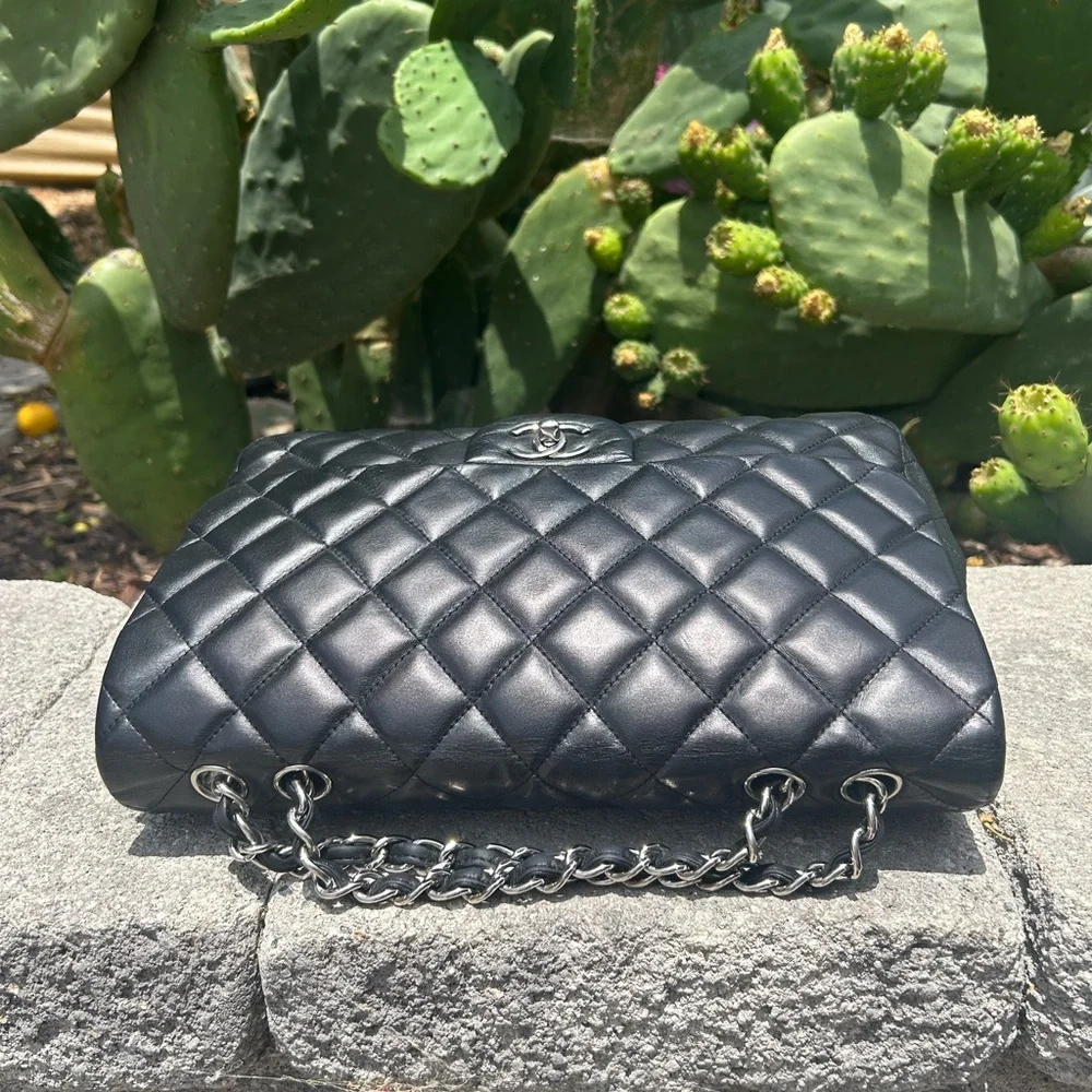 CHANEL Black Quilted Lambskin Shoulder Bag with Silver Hardware - Picture 8 of 10